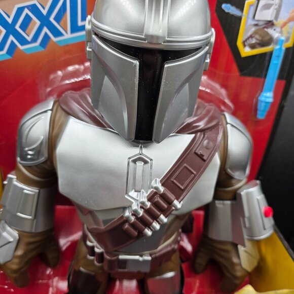 Imaginext XXL Star Wars The Mandalorian Action Figure 16-Inch Tall Fisher-Price - Picture 3 of 10
